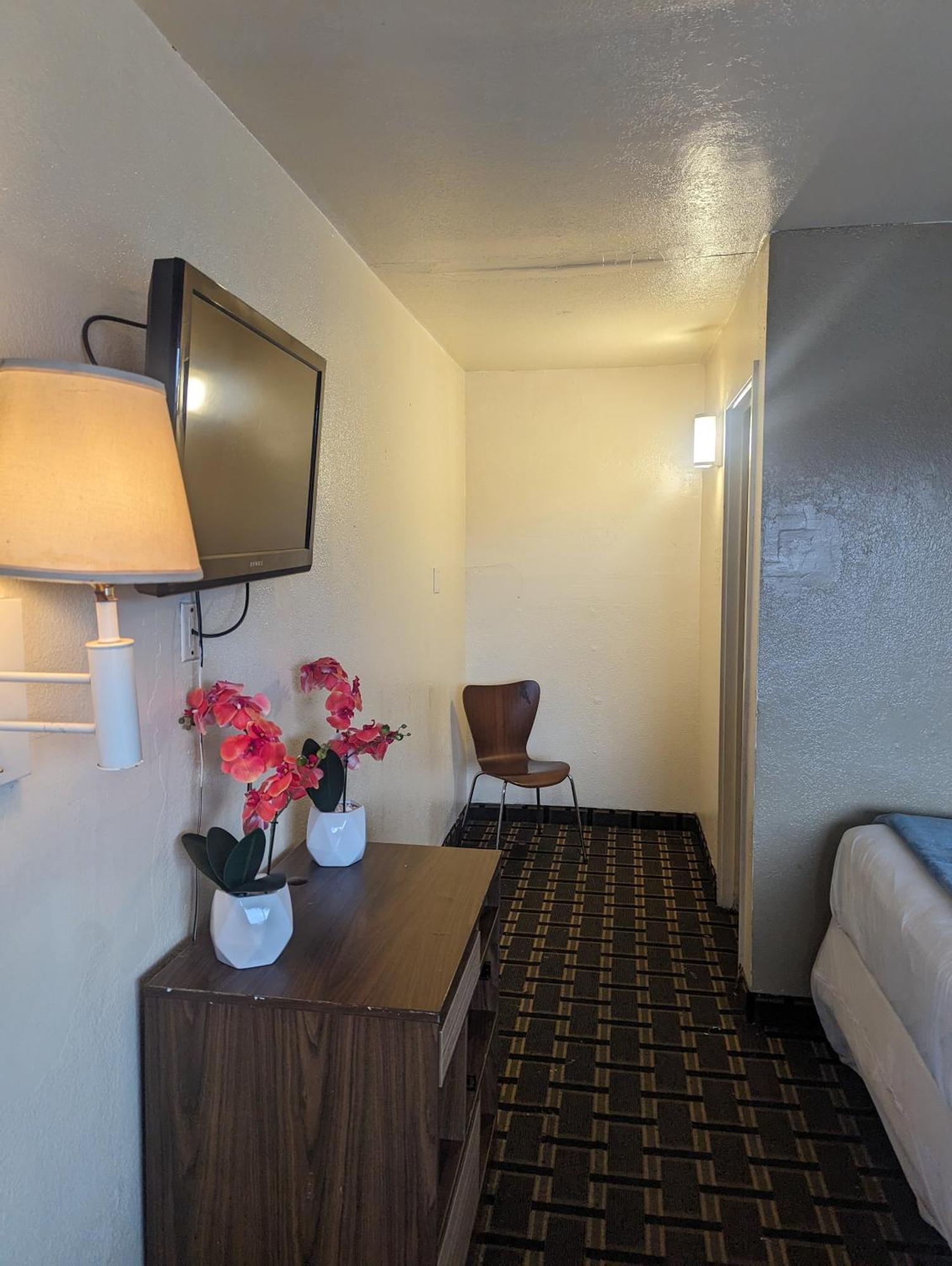Southern Comfort Hotel Тълса Екстериор снимка