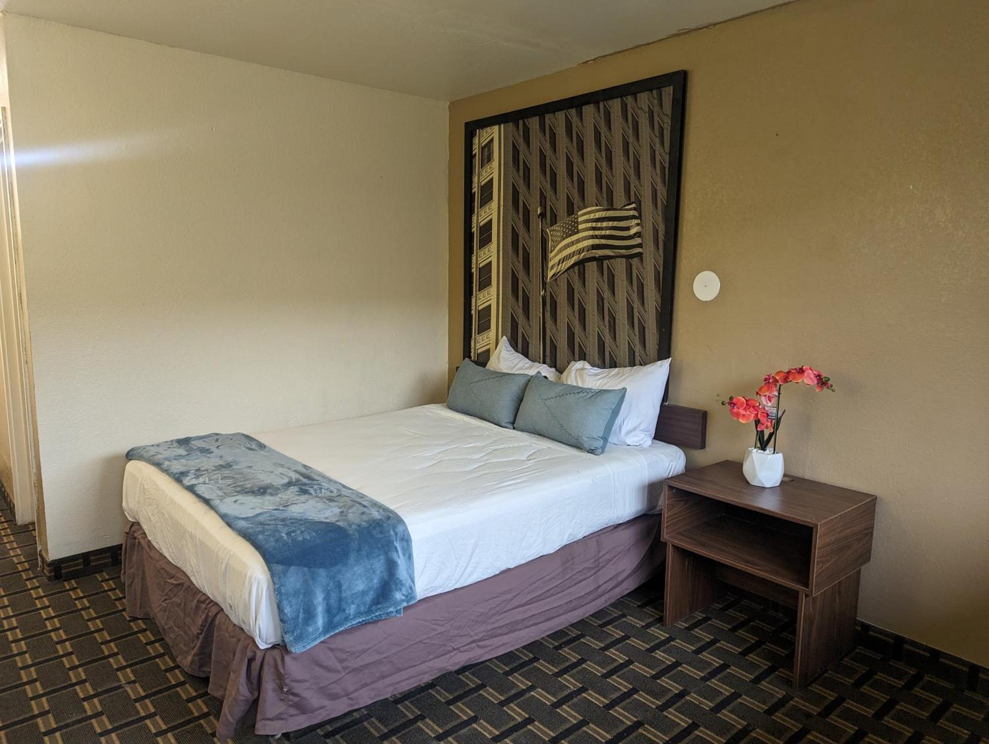 Southern Comfort Hotel Тълса Екстериор снимка