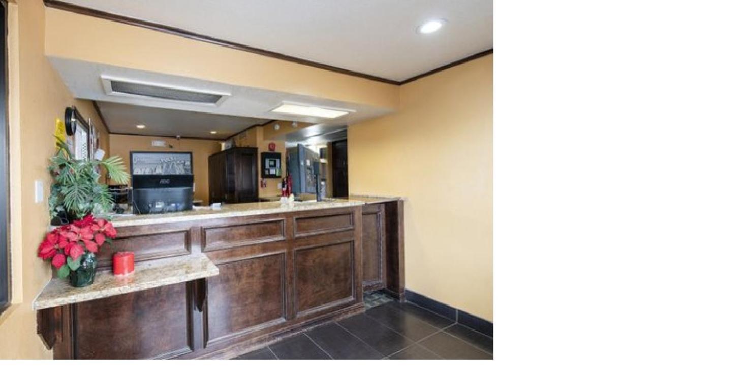 Southern Comfort Hotel Тълса Екстериор снимка