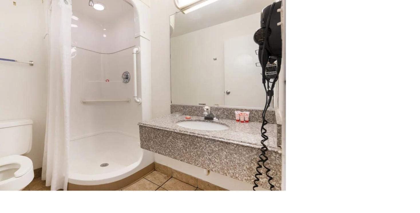 Southern Comfort Hotel Тълса Екстериор снимка